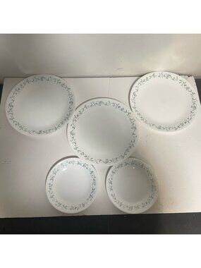 Corelle by Corning “Country Cottage” Set – 5 Pieces (3 Dinner, 2 Salad)